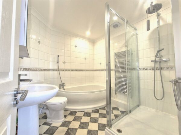 3 Bedroom EOT House