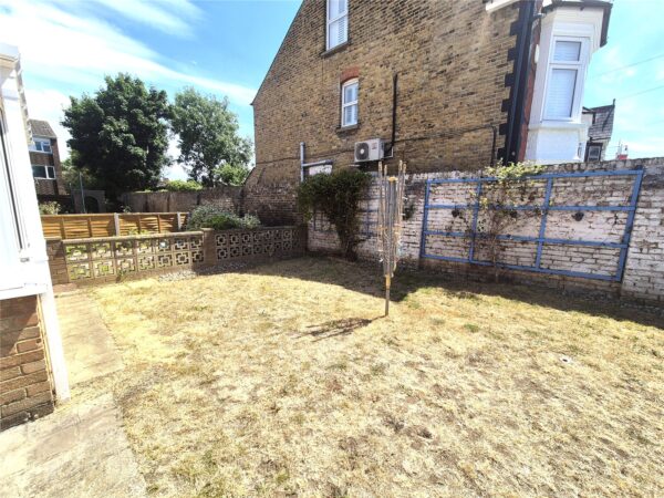 3 Bedroom EOT House
