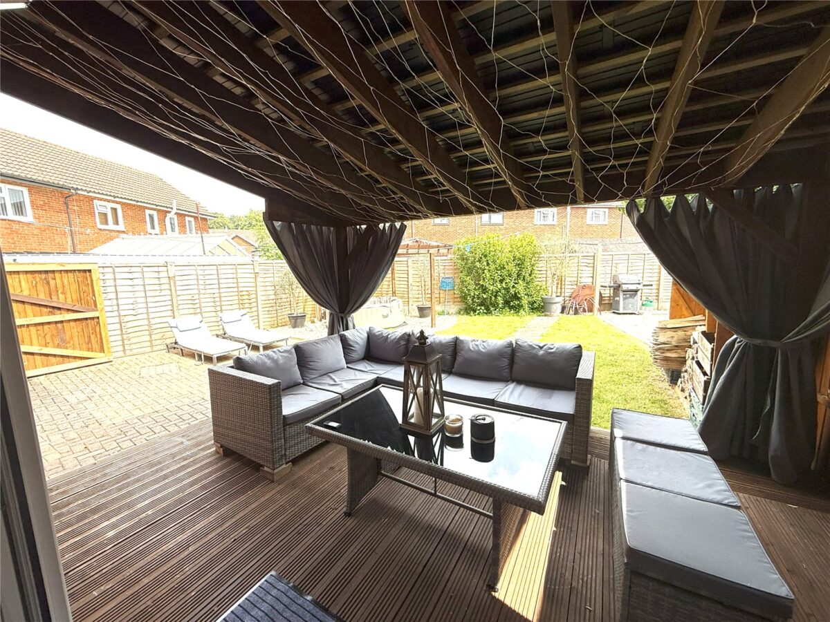 3 BEDROOM SEMI - EAST MALLING