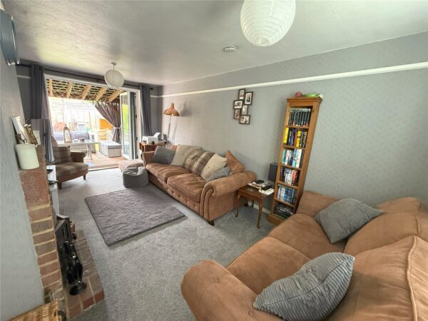 3 BEDROOM SEMI - EAST MALLING