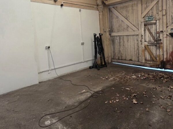 Commercial yard space