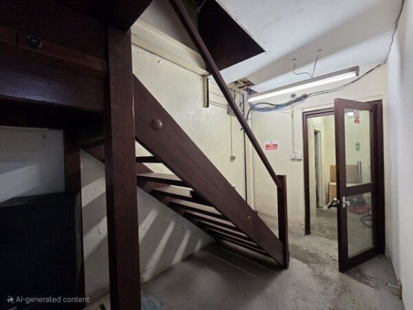 Commercial yard space