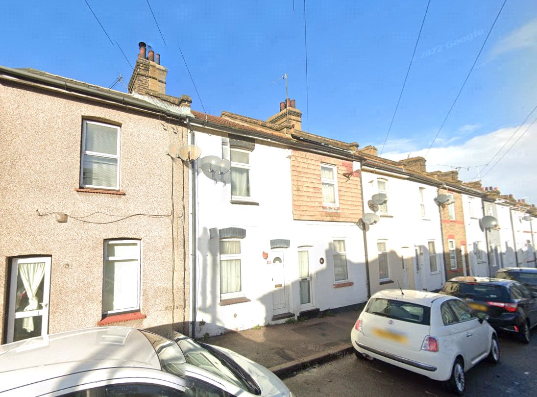 2 BEDROOM TERRACE HOUSE