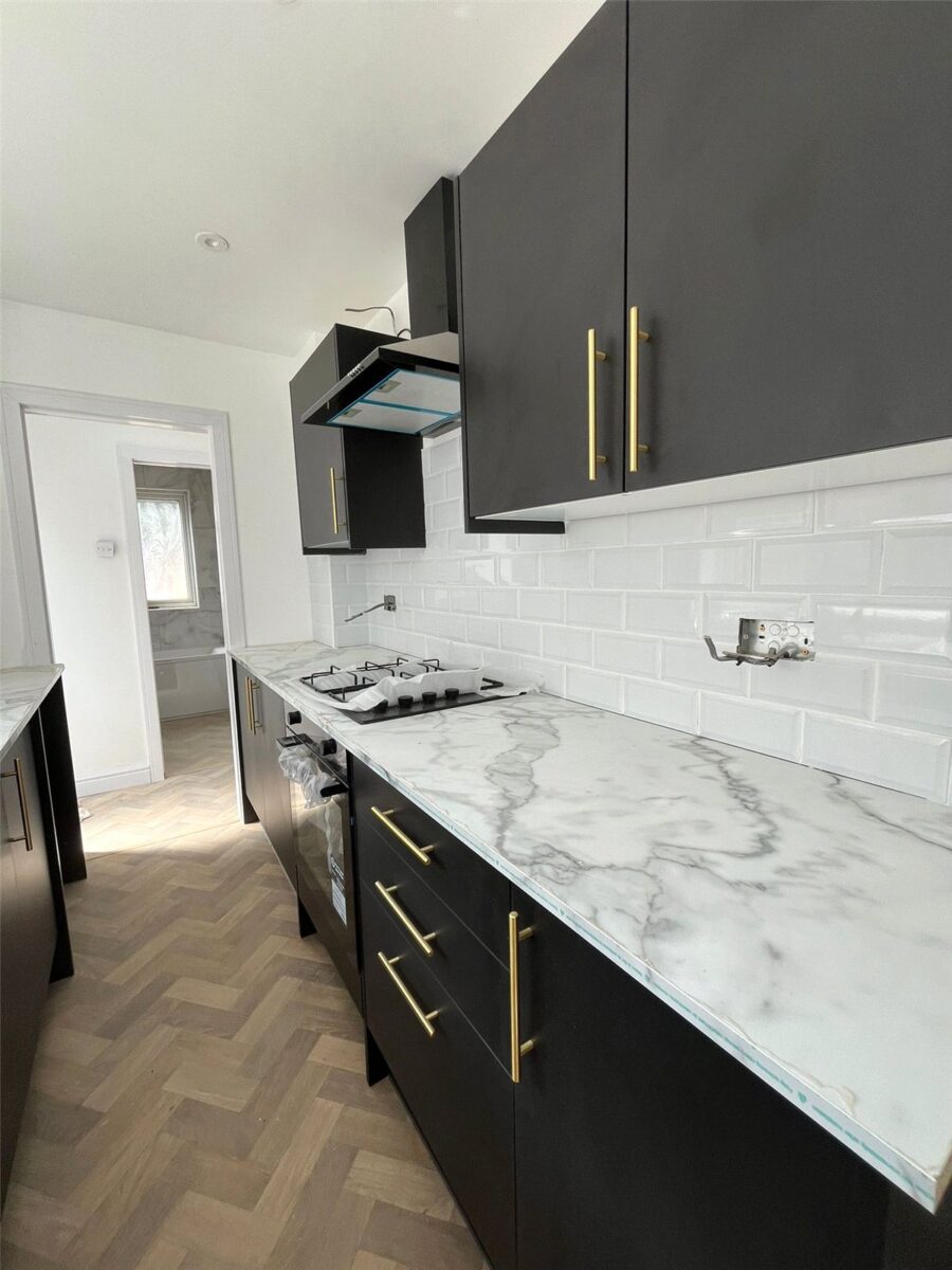 2 BEDROOM TERRACE HOUSE