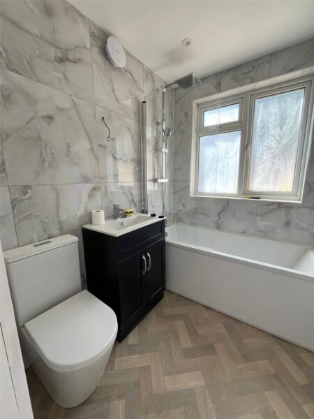 2 BEDROOM TERRACE HOUSE