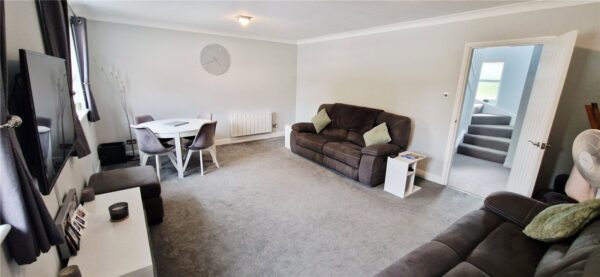 1 BED SPLIT LEVEL APARMENT
