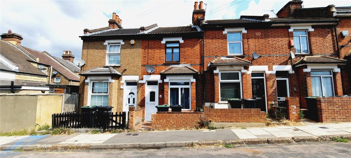 2 BEDROOM MID TERRACE PROPERTY
