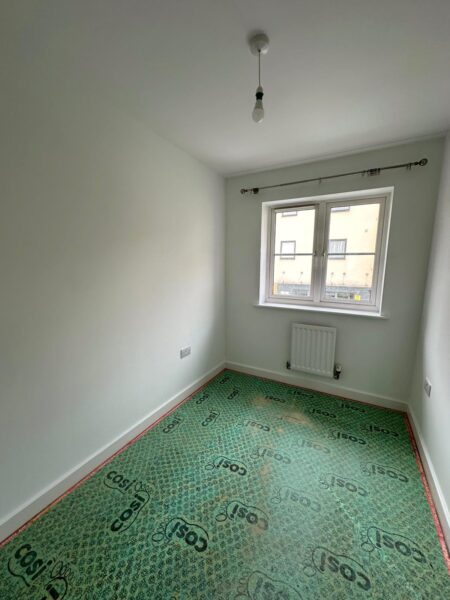 Spacious 3-Bedroom Semi-Detached Home with Garden, Garage & En-Suite