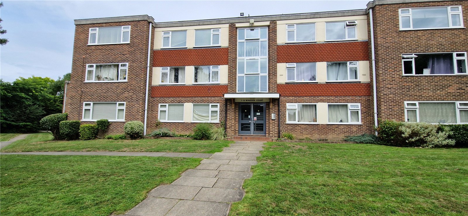 2 BEDROOM APARTMENT