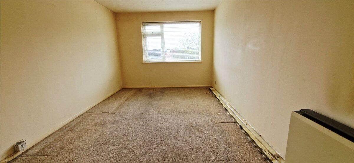 2 BEDROOM APARTMENT