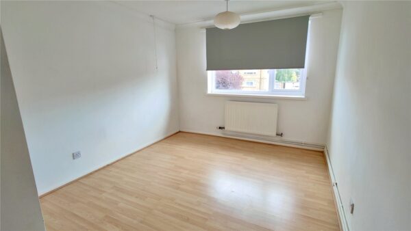 2 BEDROOM IN SWANSCOMBE