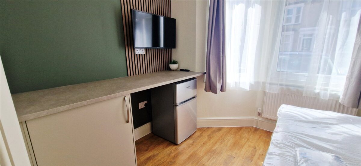 DOUBLE BEDROOM  & BILLS INCLUDED