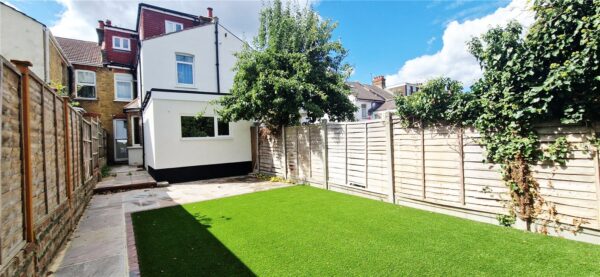 DOUBLE BEDROOM  & BILLS INCLUDED